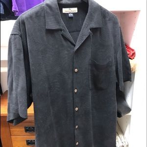 Tommy Bahama Hawaiian shirt, size Medium, black, 100% silk, like new